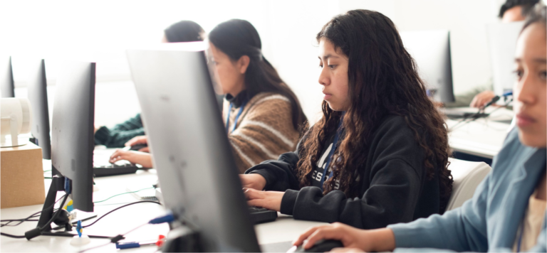 De no saber qué camino seguir a convertirse en desarrolladora de software: la historia de Mishel